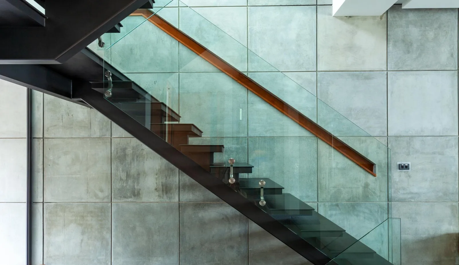 Glass Handrails for Stairs: A Modern Design Choice for Homes